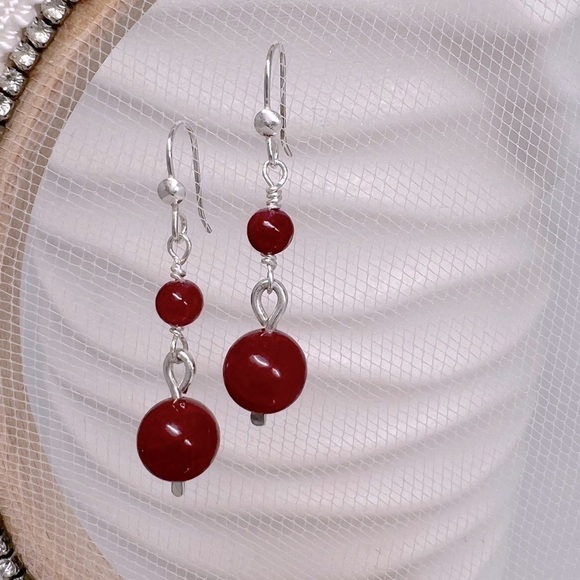 ARTISAN 𝅺Crimson Red Jade Beaded Dangle Sterling Silver Earrings - Picture 1 of 14